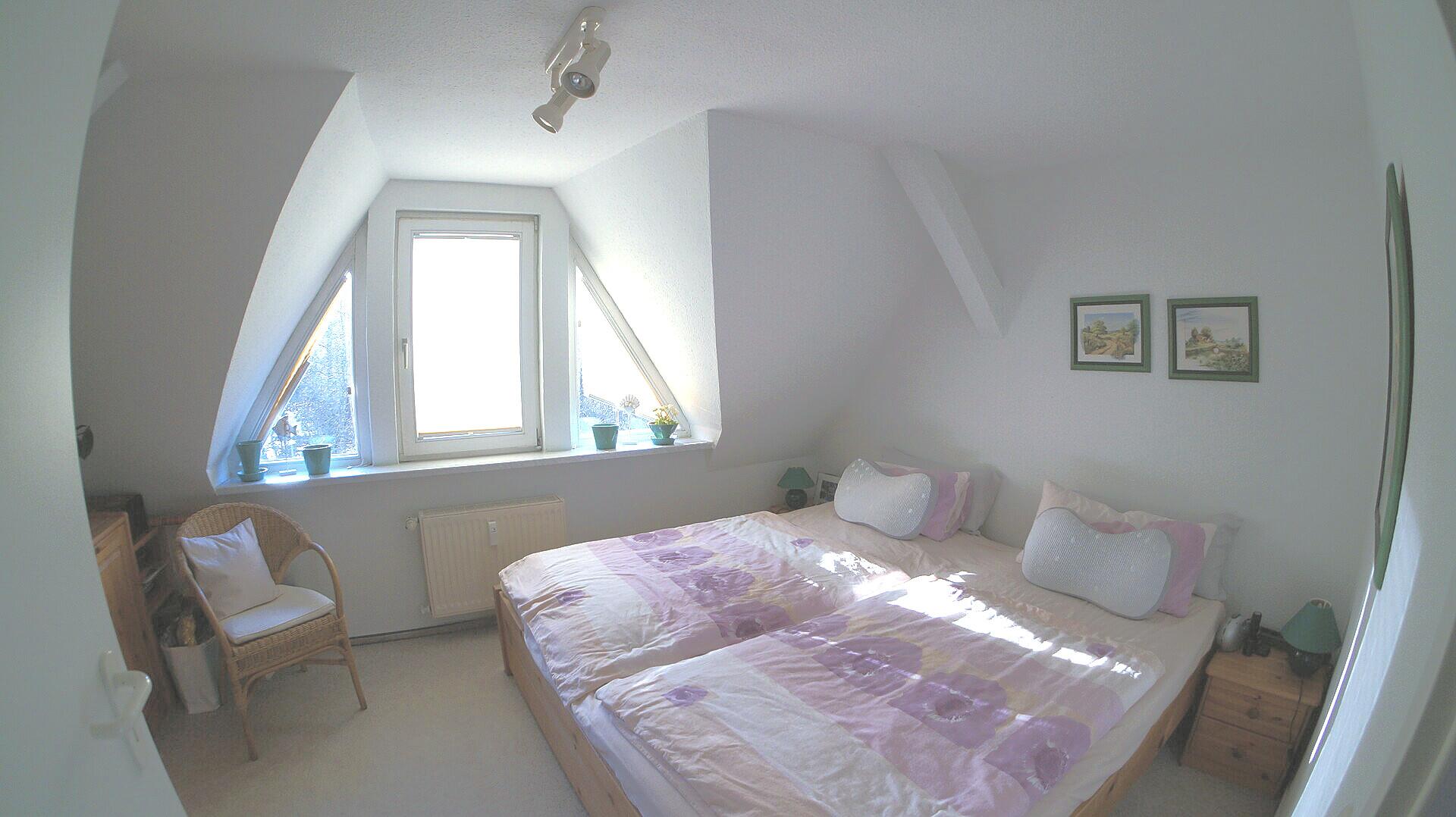 Schlafzimmer- DG