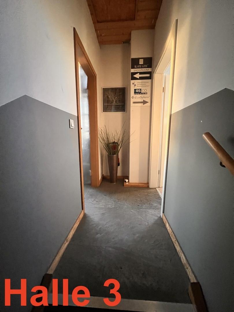 Halle 3 Flur OG