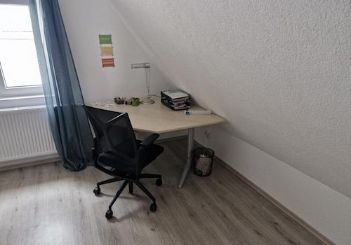 Zimmer links
