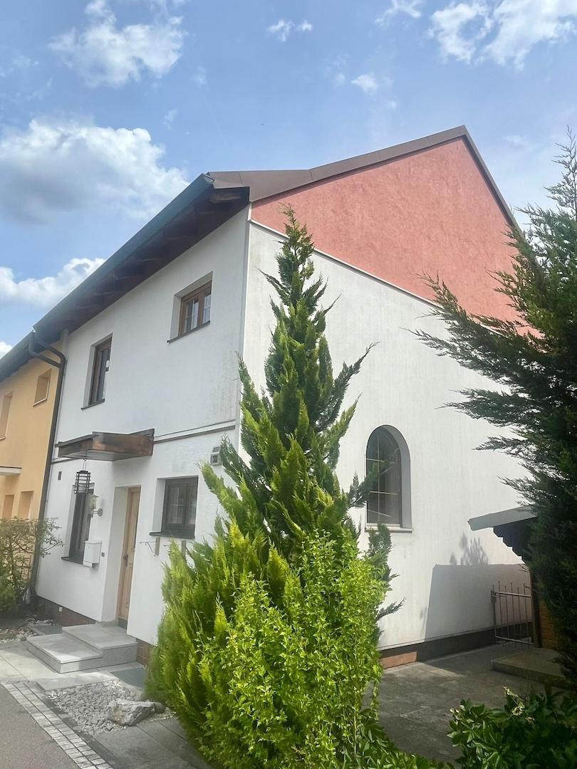 Doppelhaushälfte
