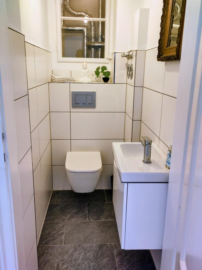 Modernes Gäste-WC