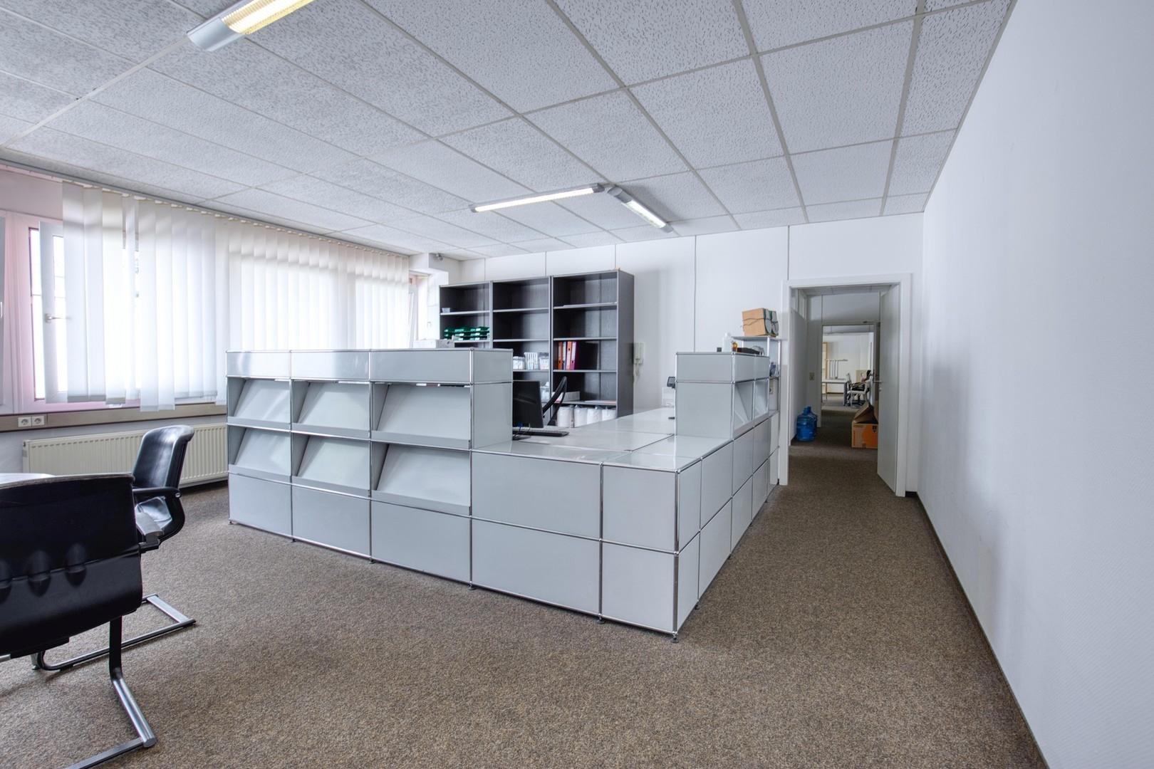 Offenes Büro am Eingang