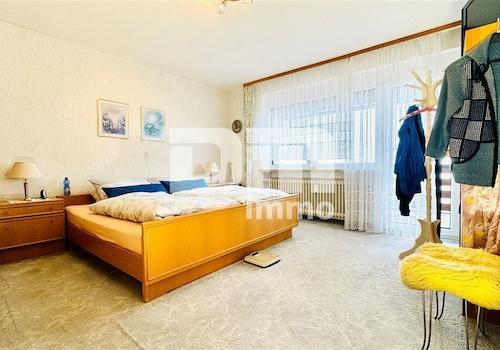 WE2 OG Schlafzimmer / Zugang Balkon