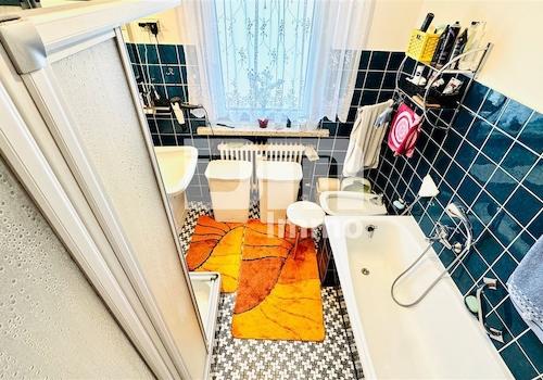 WE2 OG Bad / Wanne / Dusche