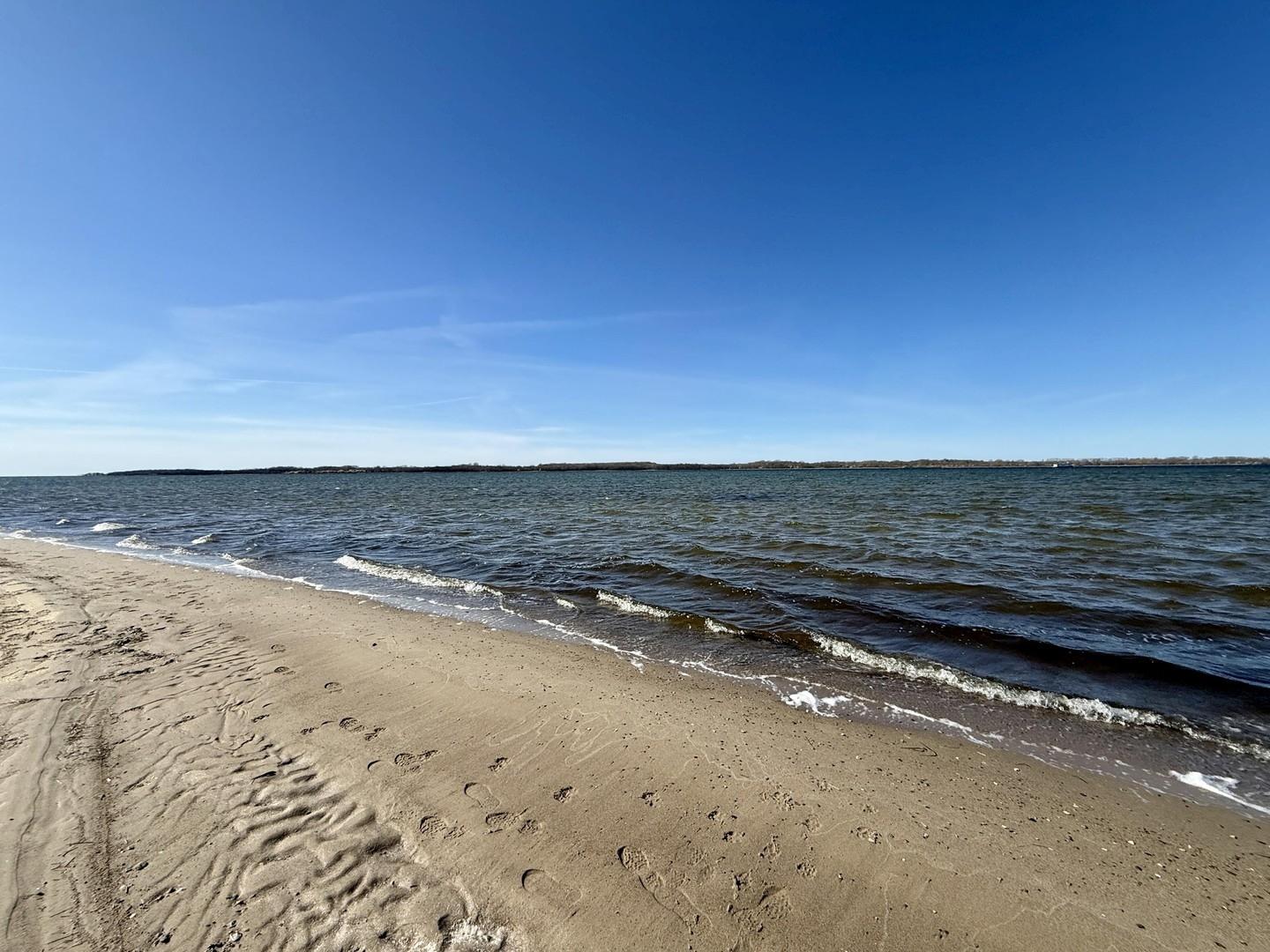 Strand am Haff (ca. 2 km)