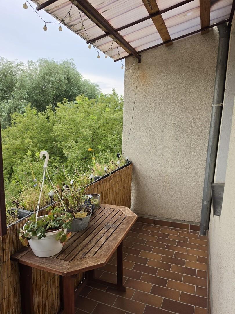 Balkon zum Hinterhof
