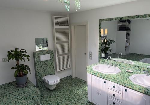 Badezimmer 1.OG