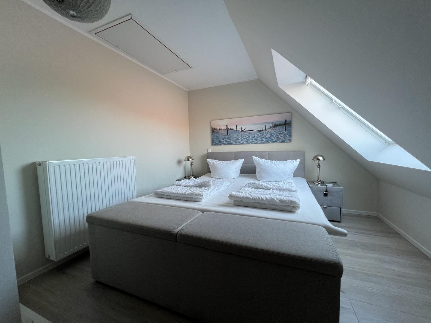 Schlafzimmer 2