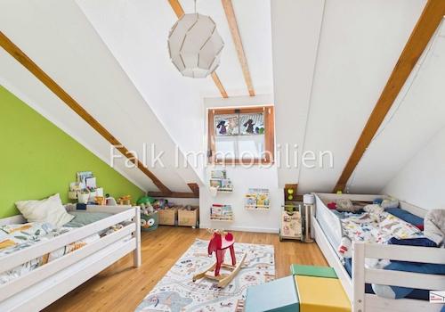 Kinder-/Arbeitszimmer