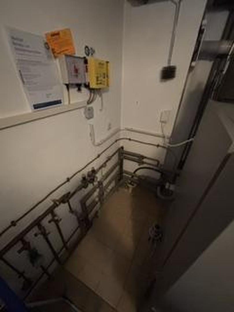 Anschlüsse Wasser und Heizung
