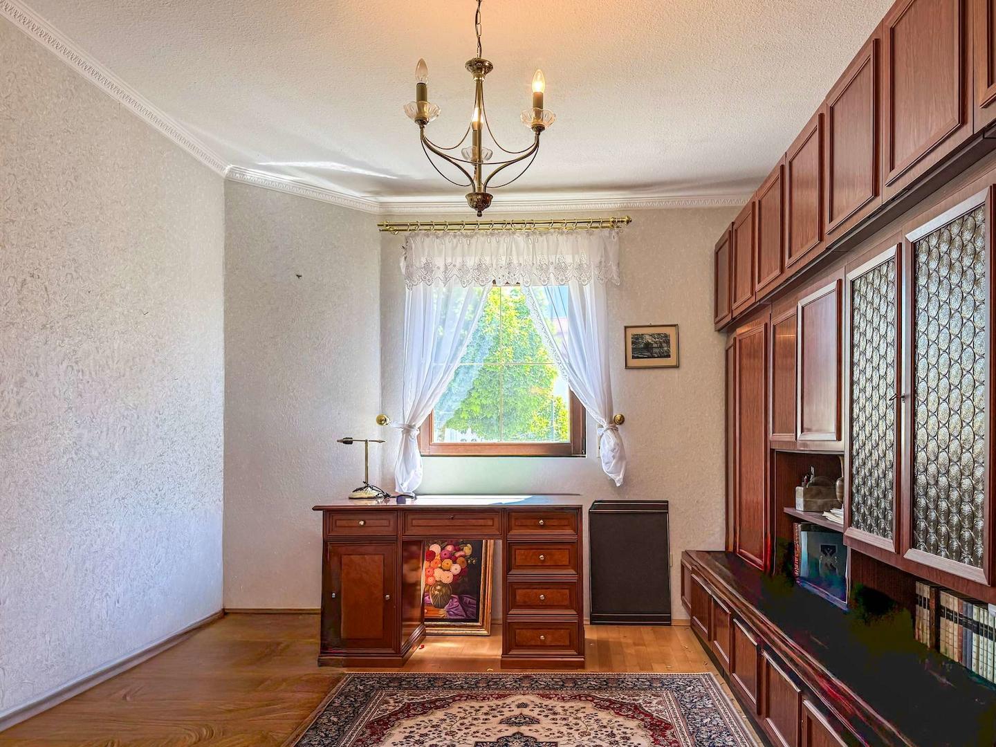 Schlafzimmer 1