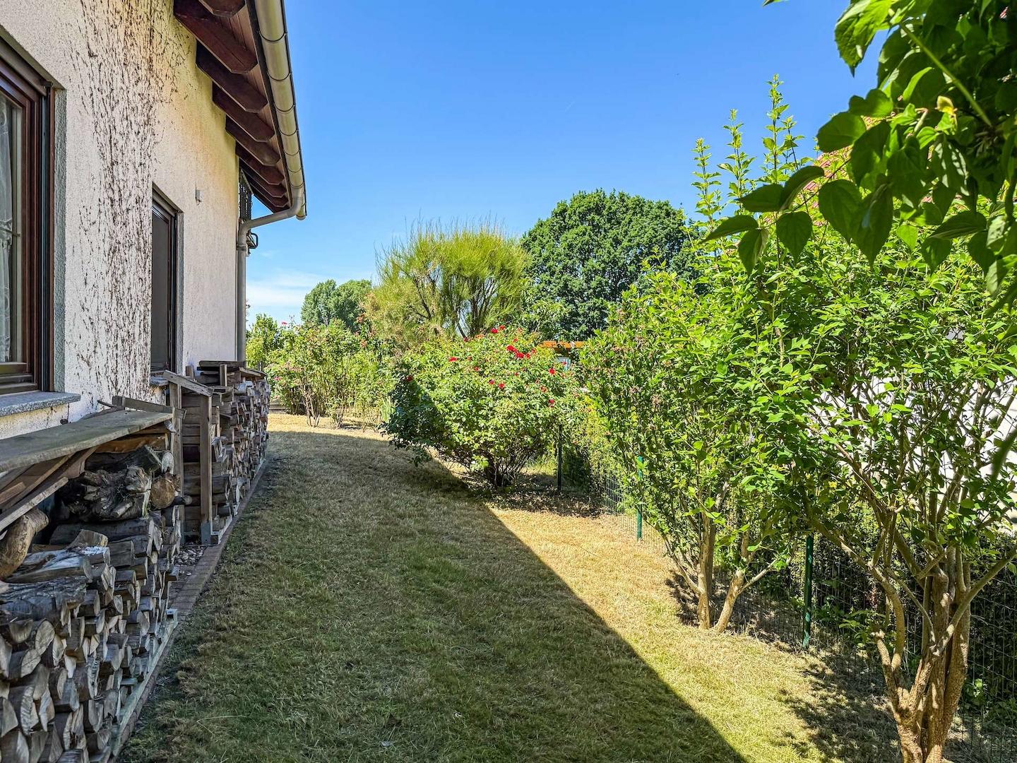 Weg in den Garten