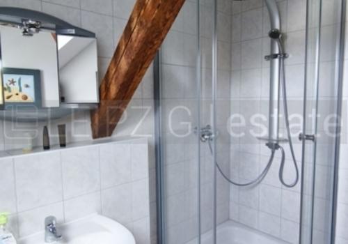 Bad im Dachgeschoss 2