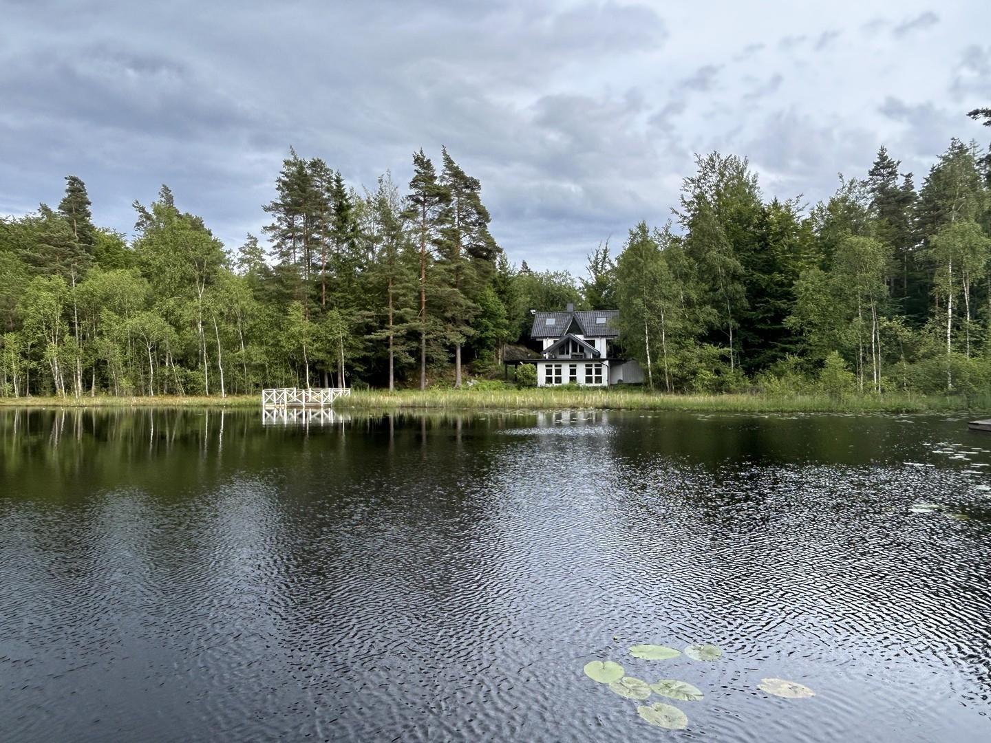 Der See mit Haus