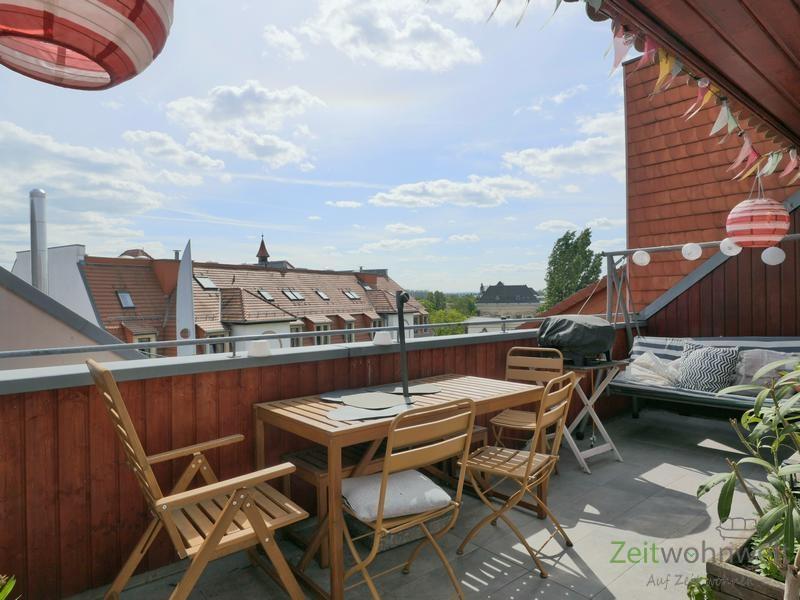 phantastischer Dachbalkon mit Grill