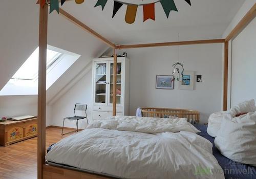 Blick ins Eltern-Schlafzimmer