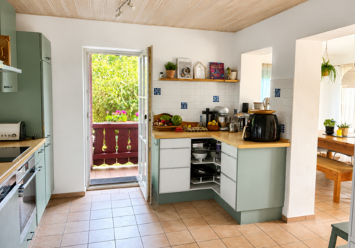 Küche mit Ausgang Veranda