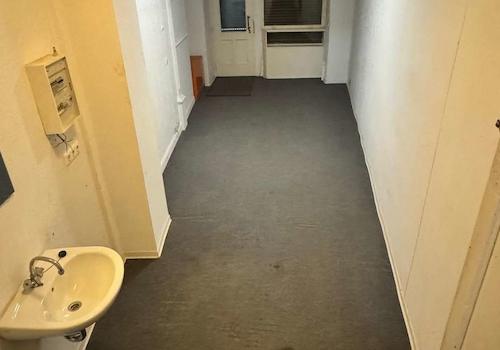 Gewerbeeinheit 2