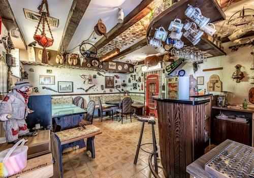 Bar im Untergeschoss
