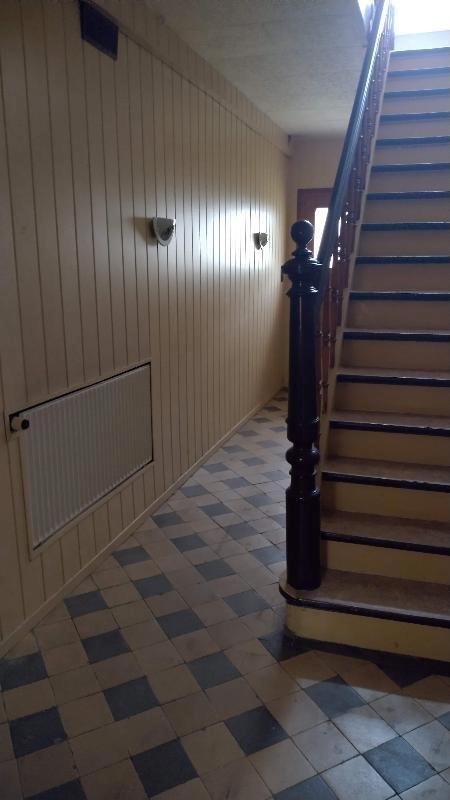 Flur mit Treppe zum Obergeschoss