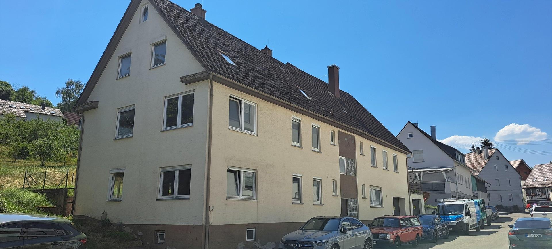 Vorderseite Eingangsbereich Wo