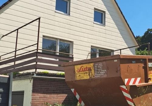 Rechte Seitenansicht zum Garte