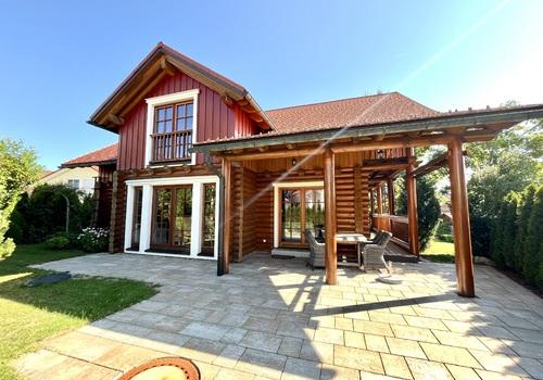 Haus mit Terrasse (Südseite)