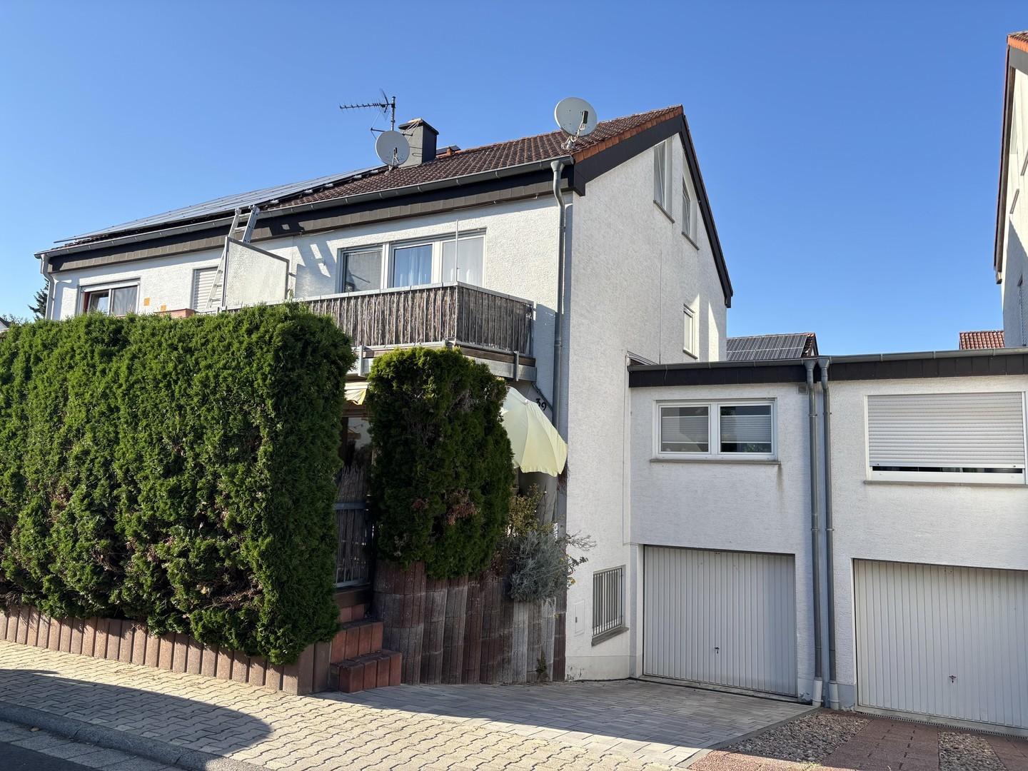 Terrasse, Balkon + Garage
