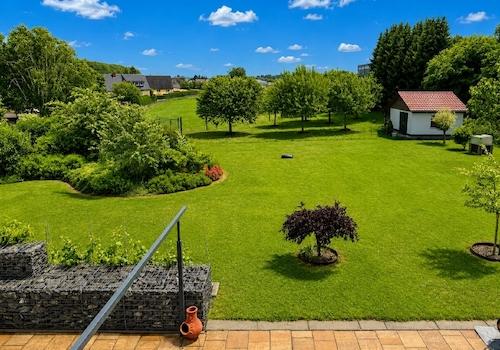 Ausblick in den Garten