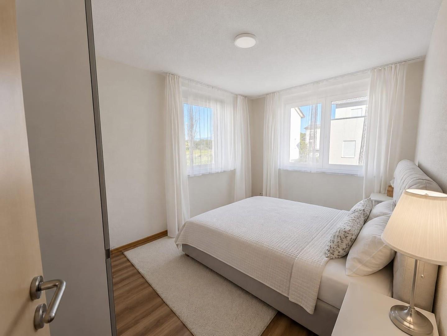 Schlafzimmer 1