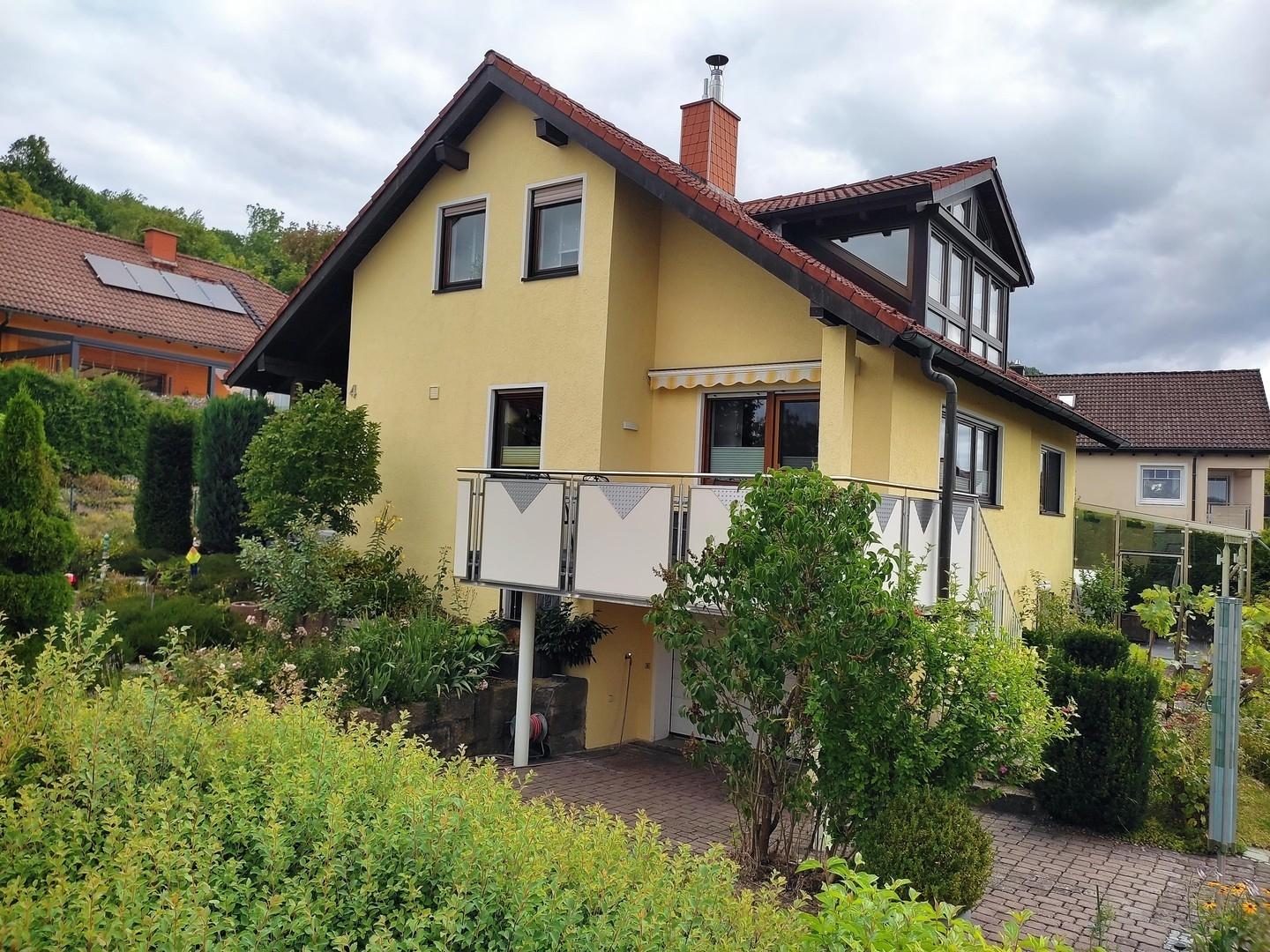 Südwest Balkon + Gartentreppe