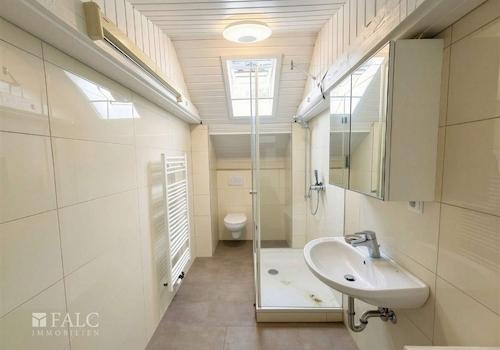 Badezimmer DG