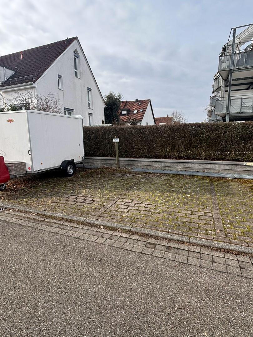 2 Außen Stellplätze