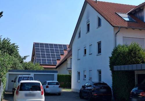 Hausansicht Einfahrt