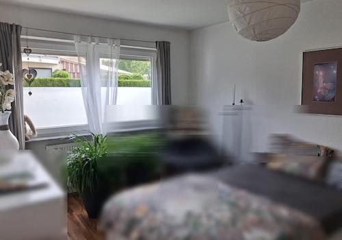 Schlafzimmer Bild 2