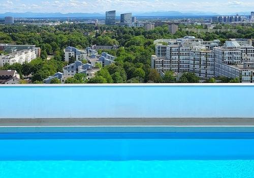 Skyline München mit Alpenblick