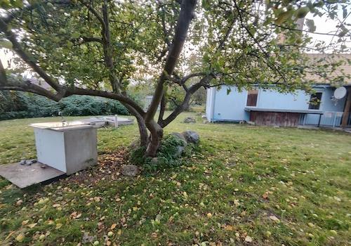 Garten mit Waschtisch