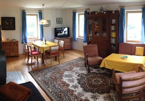 Wohnung 2 Wohnzimmer