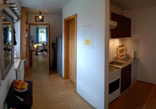 Wohnung 2 Flur mit Küche