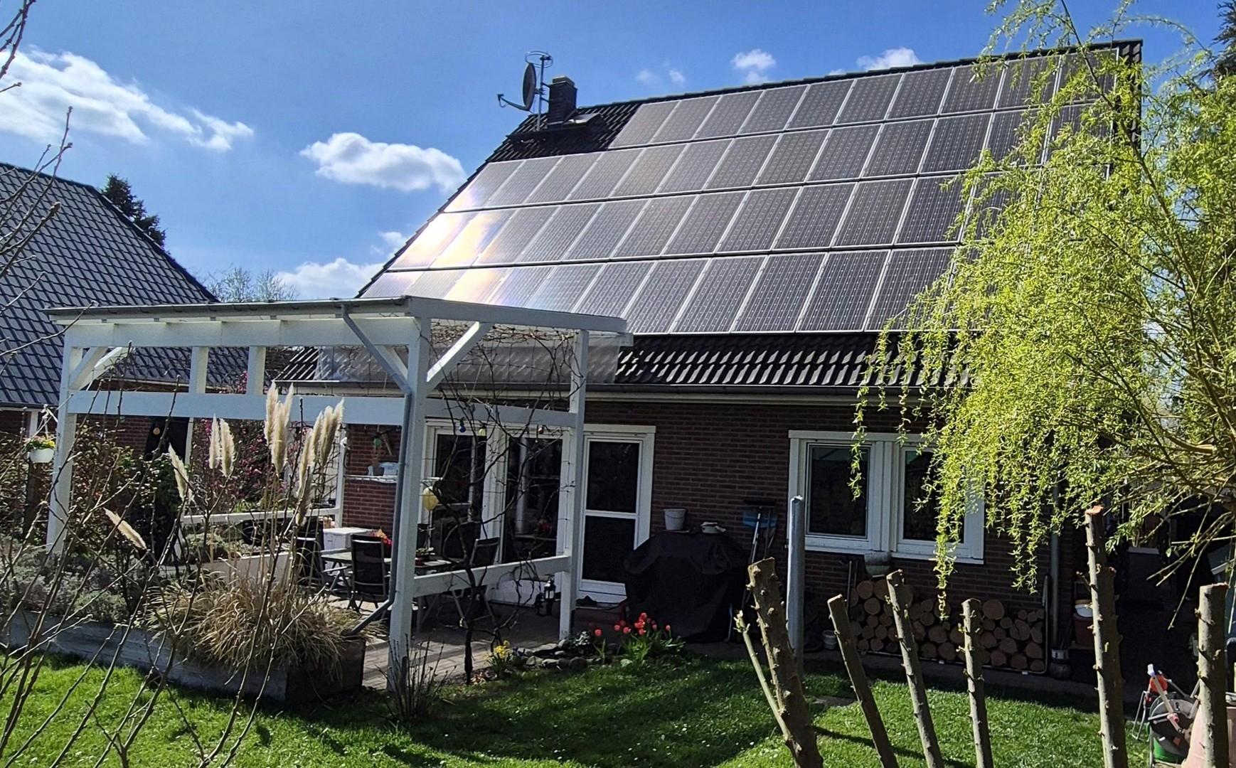 überdachte Terrasse am Haus