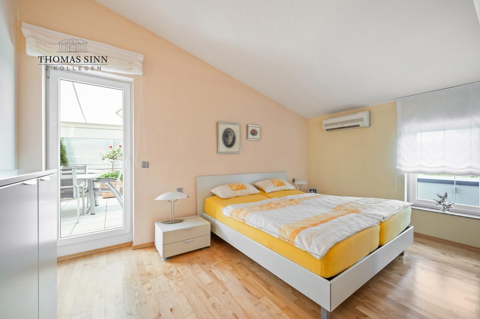 DG1: Hauptschlafzimmer