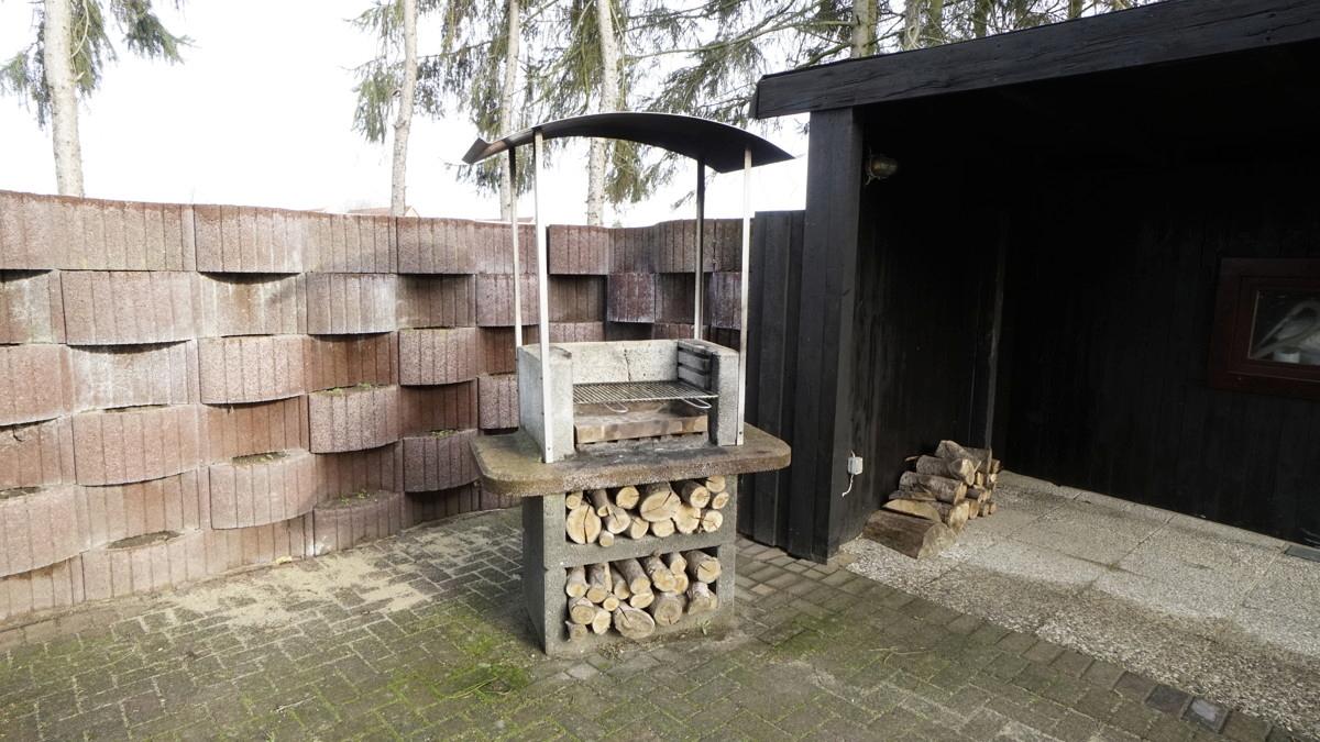 Grillecke / Schuppen