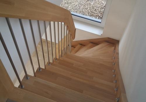Treppe Haus hinten 1