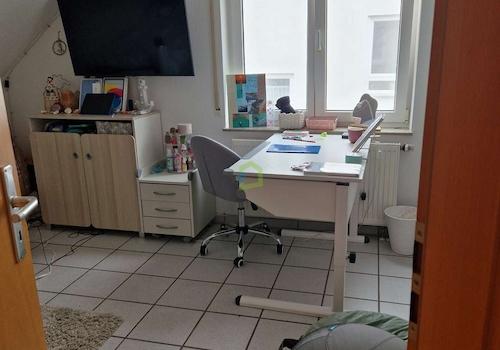 Kind / Büro DG 1