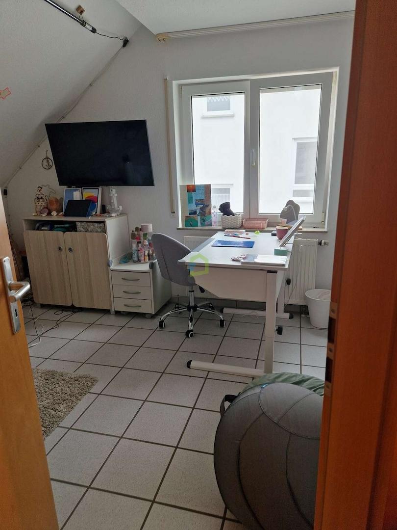 Kind / Büro DG 1
