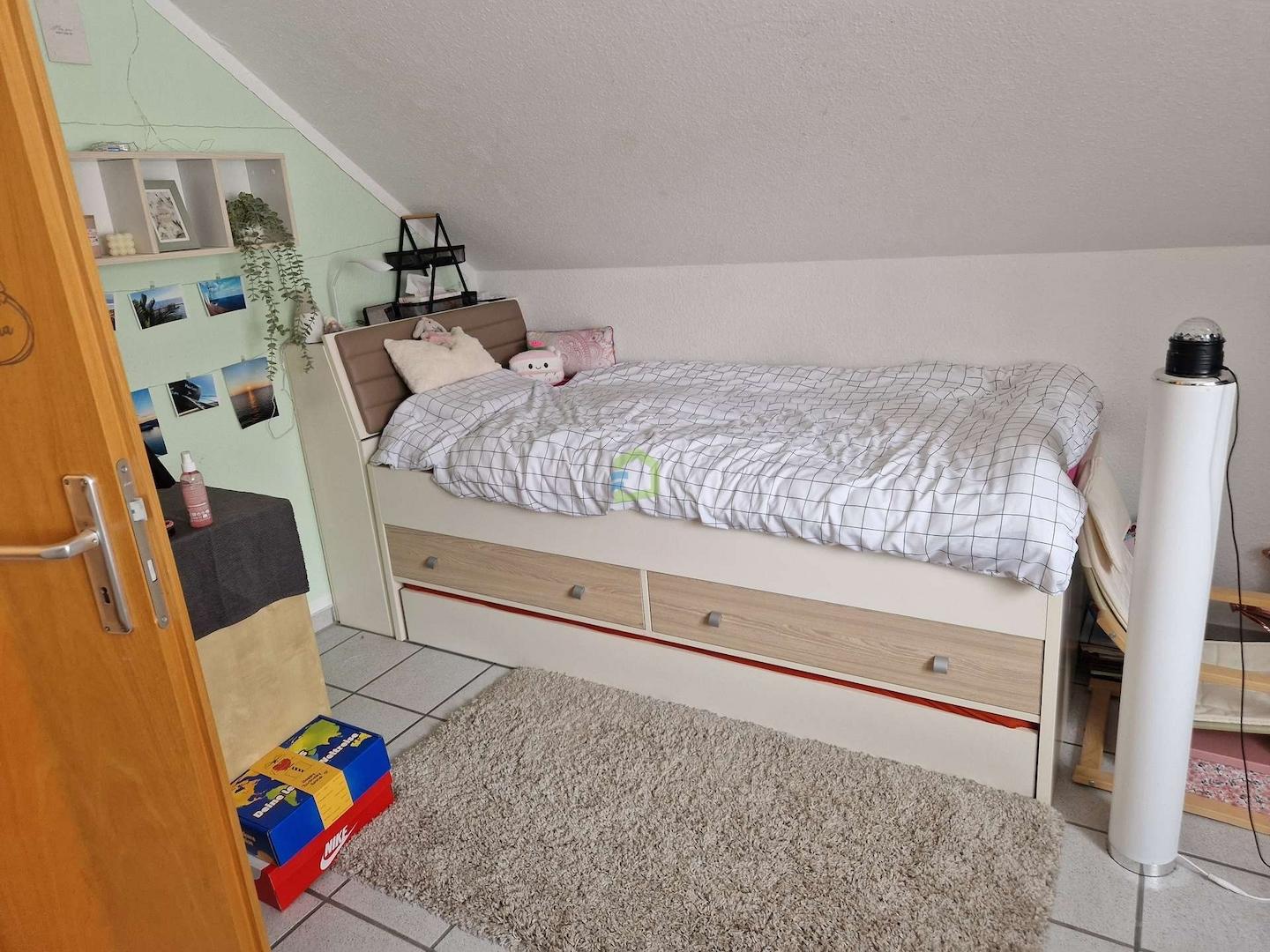 Kind / Büro DG 1
