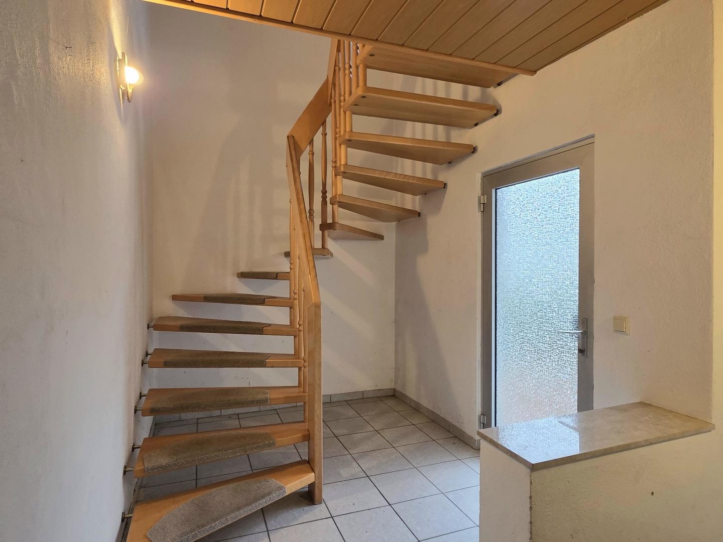 Treppe zum DG