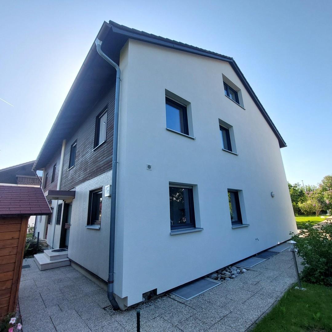 West-/Nordfassade+Hauseingang