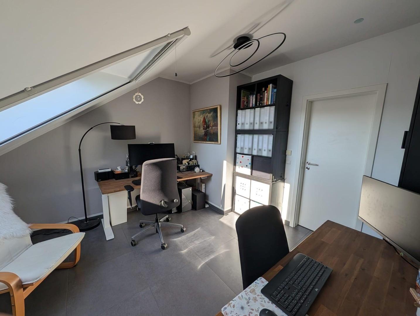 Büro / Kinderzimmer