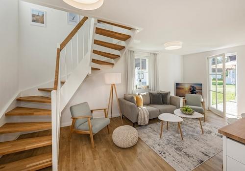 ... mit offener Treppe zum OG